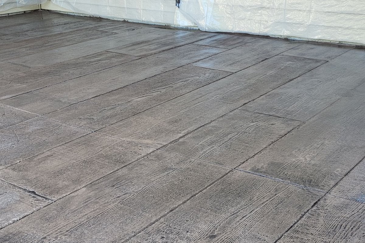 Wood-plank concrete finish